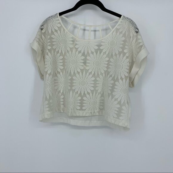 Mine sheer floral white crochet sunflower crop  top - Picture 11 of 12